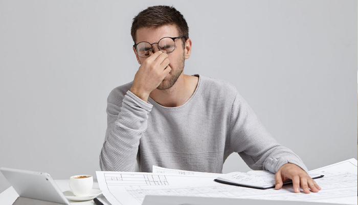 How to Job Hunt When You’re Burned Out (and Still Pay the Bills)