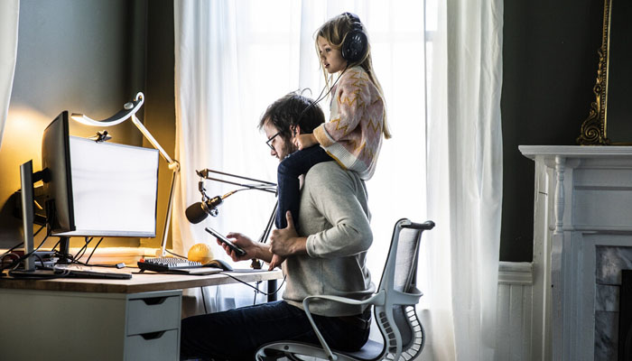17 Jobs with Flexible Hours That Actually Work Around Your Life